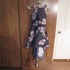POPPIES and ROSES - Formal Junior Prom Dress - Size 12